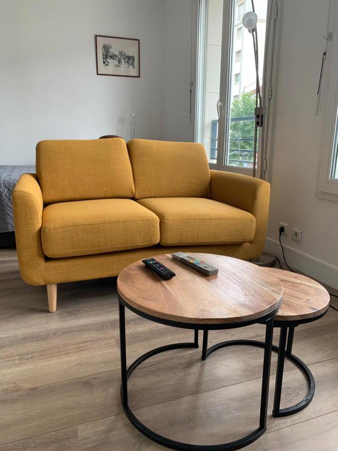 Beautiful Studio Located South Of Paris 부르그-라-레인느 외부 사진